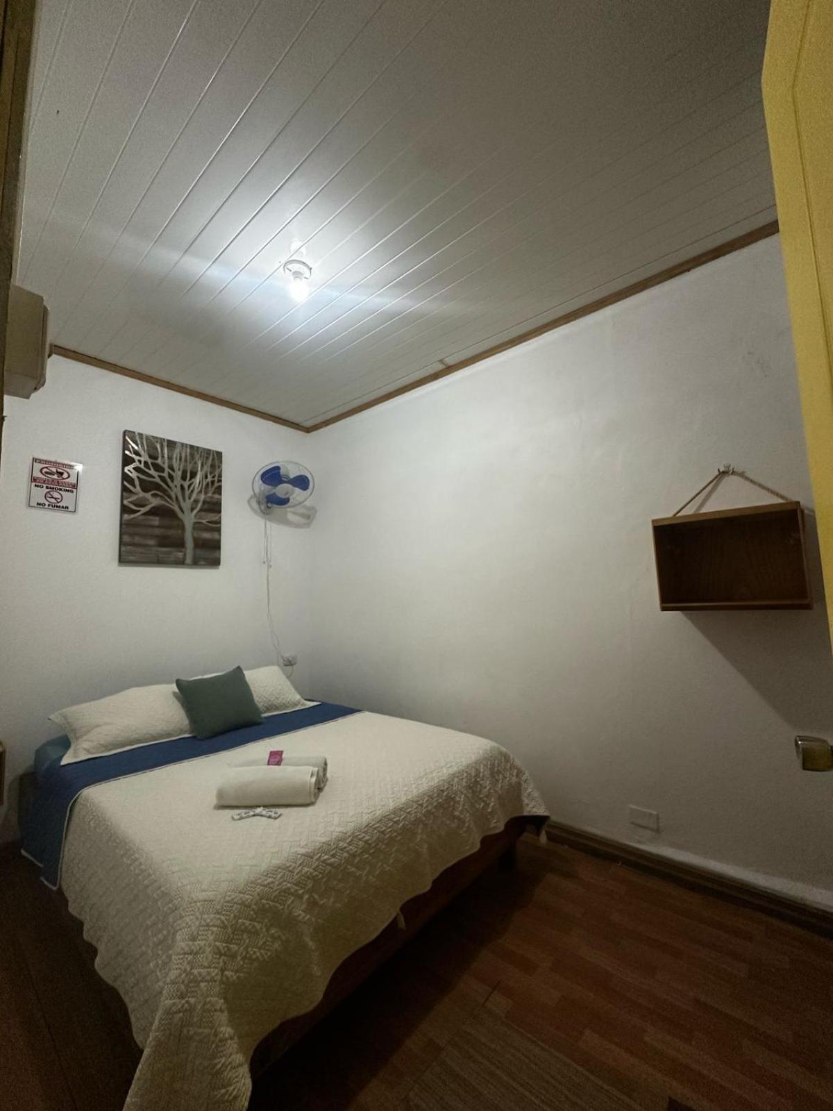 Hotel Cortez Azul 알라후엘라 외부 사진